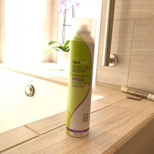 Devacurl flexible hold hairspray